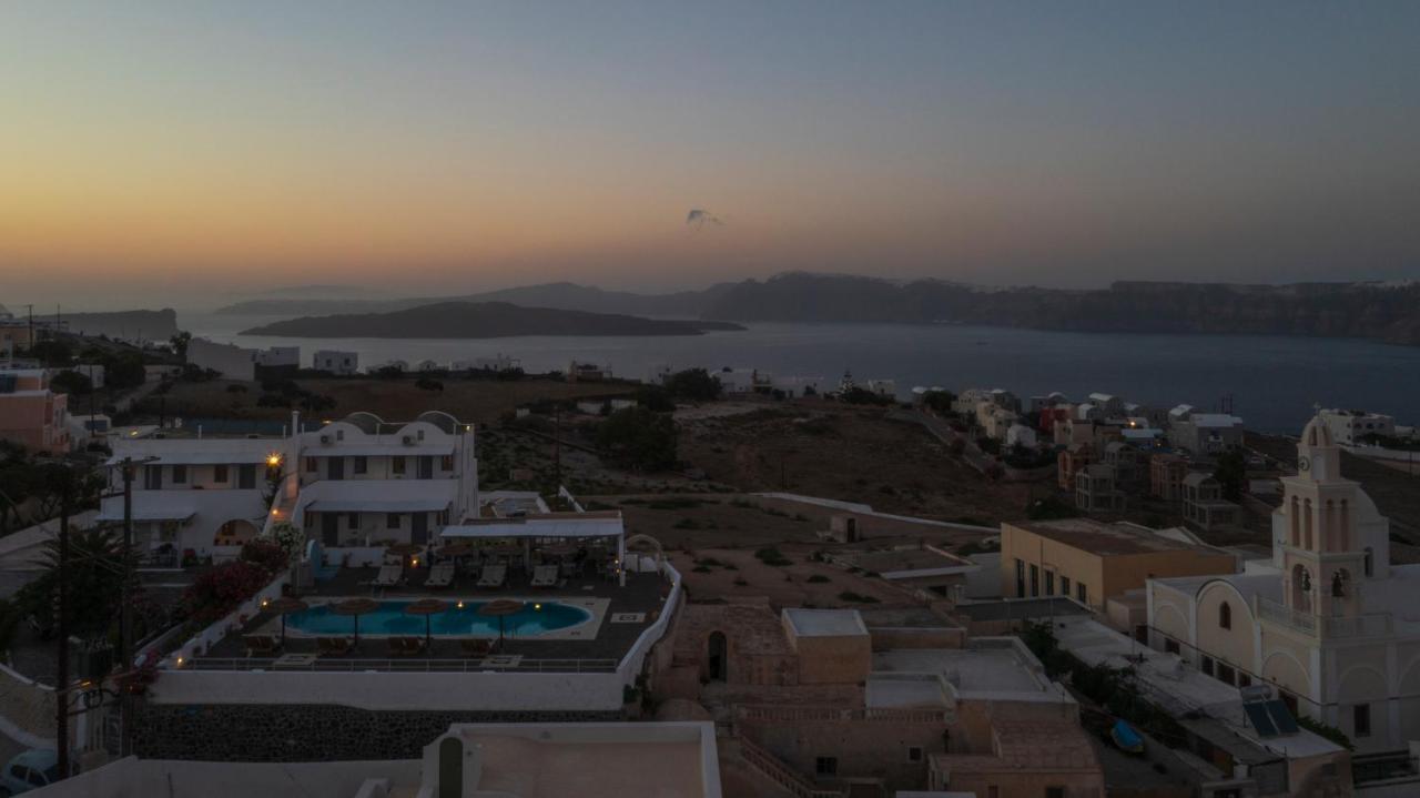 Thira'S Dolphin Aparthotel Akrotiri  Exterior photo