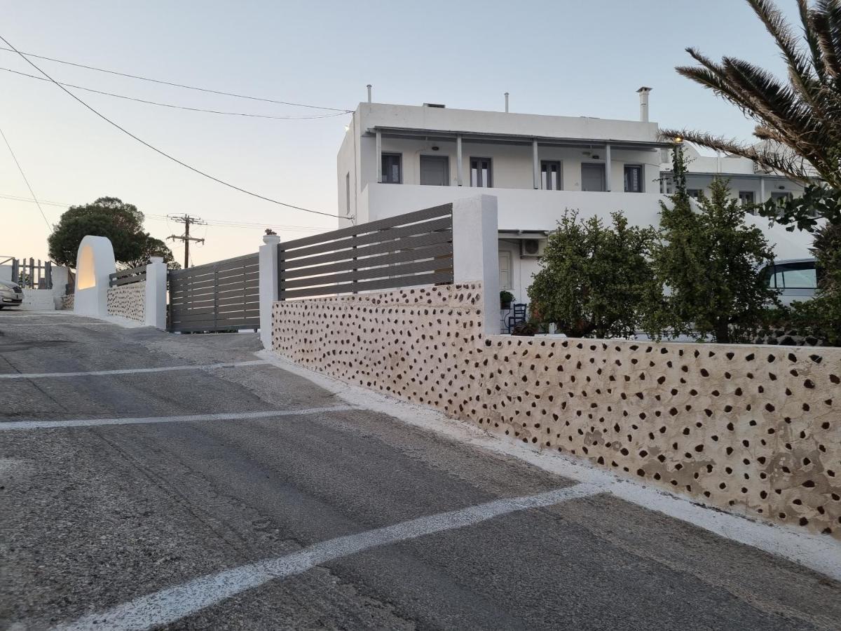 Thira'S Dolphin Aparthotel Akrotiri  Exterior photo