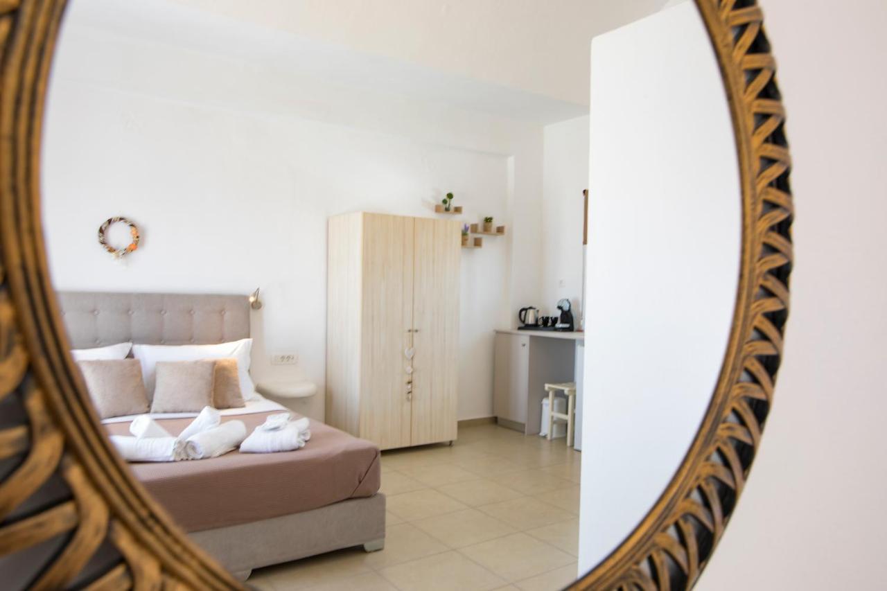Thira'S Dolphin Aparthotel Akrotiri  Exterior photo