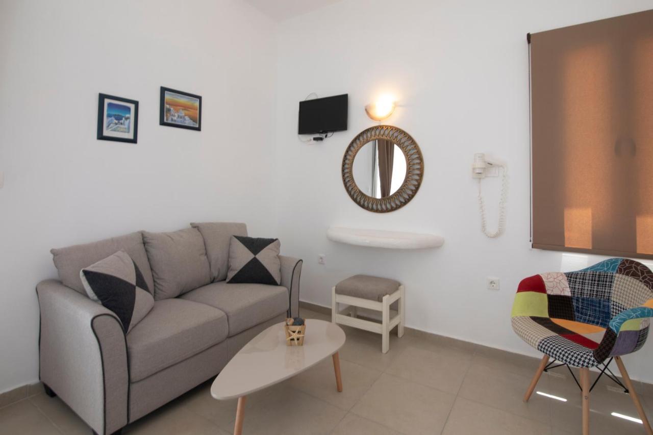 Thira'S Dolphin Aparthotel Akrotiri  Exterior photo