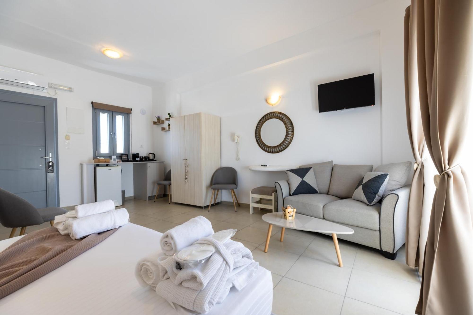Thira'S Dolphin Aparthotel Akrotiri  Exterior photo